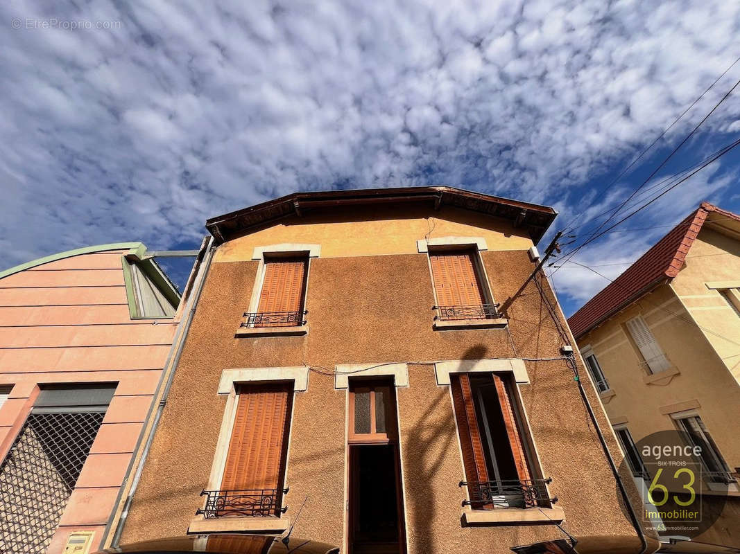 Maison à CLERMONT-FERRAND