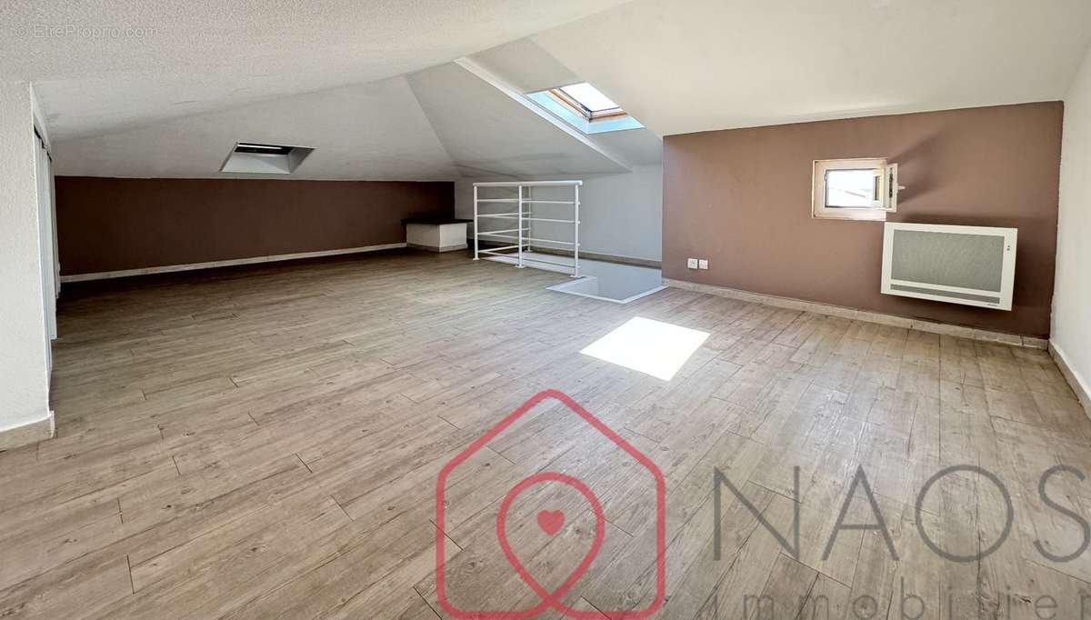 Appartement à FREJUS