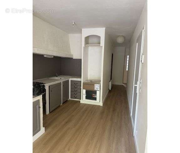 Appartement à TOURVES