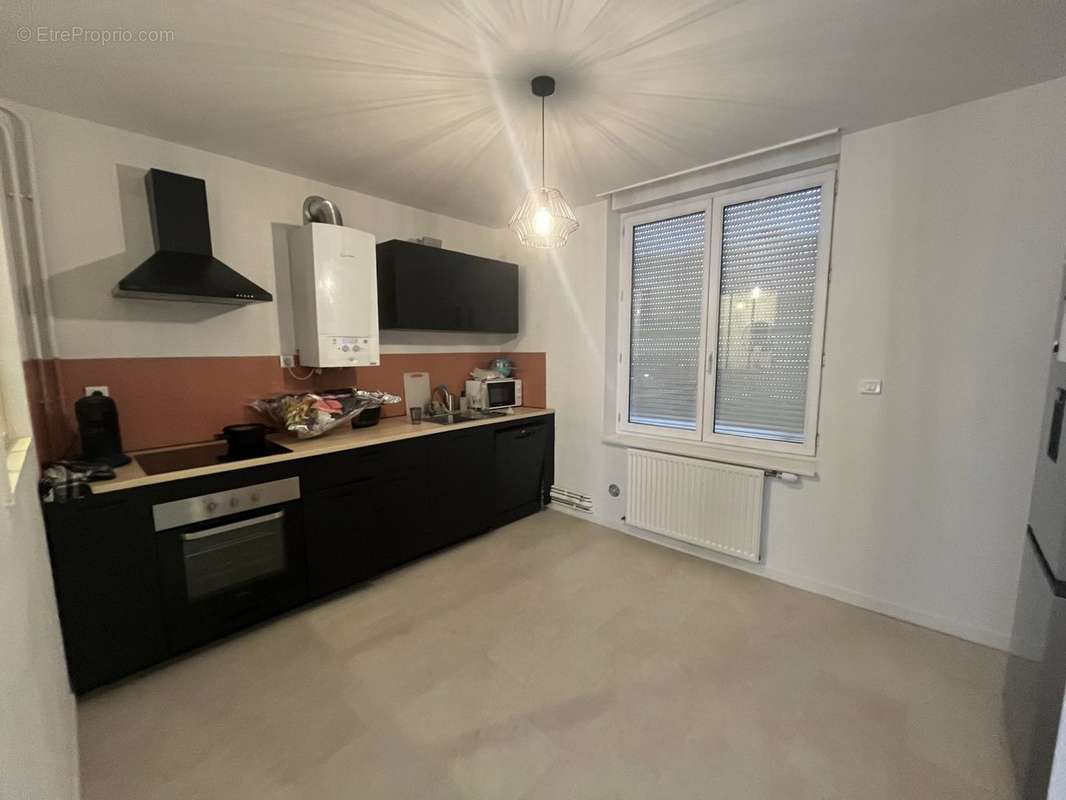 Appartement à SAINT-ETIENNE