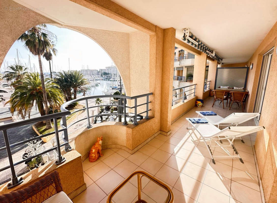 Appartement à FREJUS