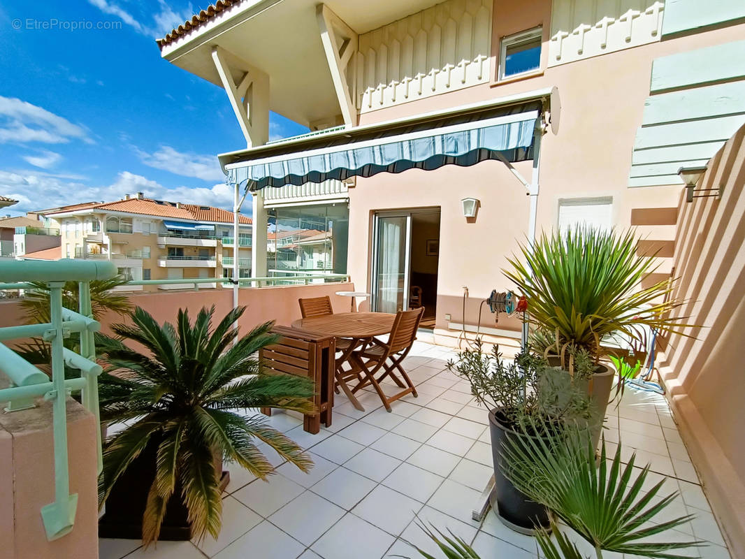 Appartement à FREJUS