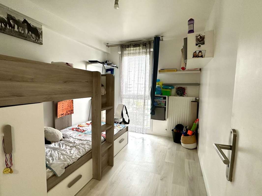 Appartement à CLICHY-SOUS-BOIS