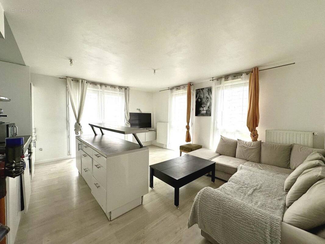 Appartement à CLICHY-SOUS-BOIS