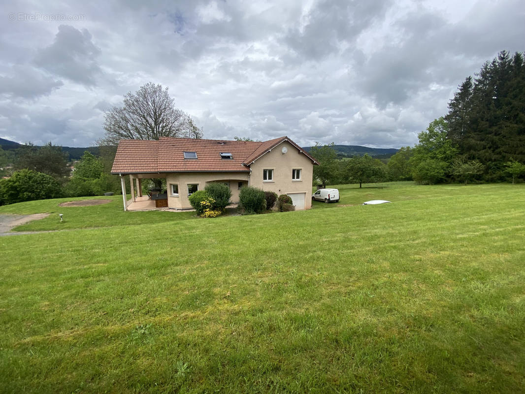 Maison à PROVENCHERES-SUR-FAVE