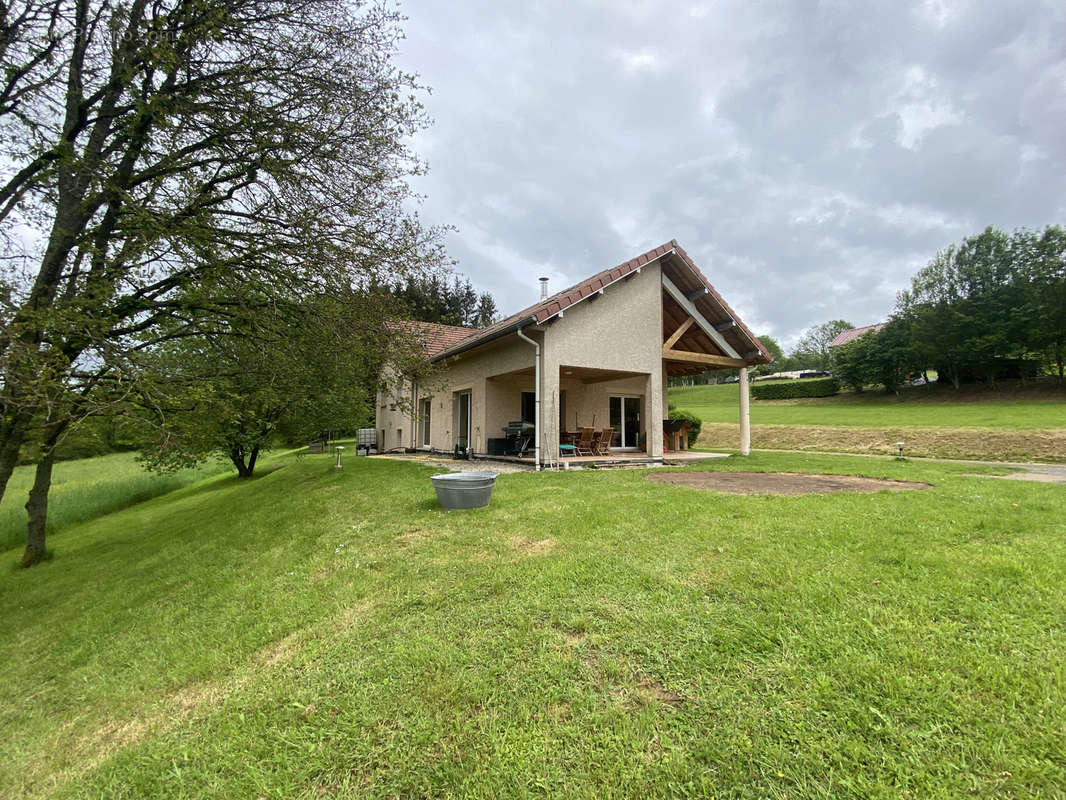 Maison à PROVENCHERES-SUR-FAVE