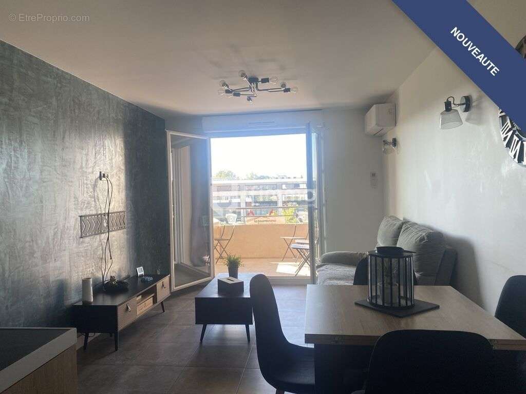 Appartement à ROQUEBRUNE-SUR-ARGENS