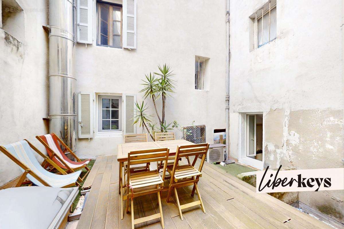 Appartement à MARSEILLE-2E