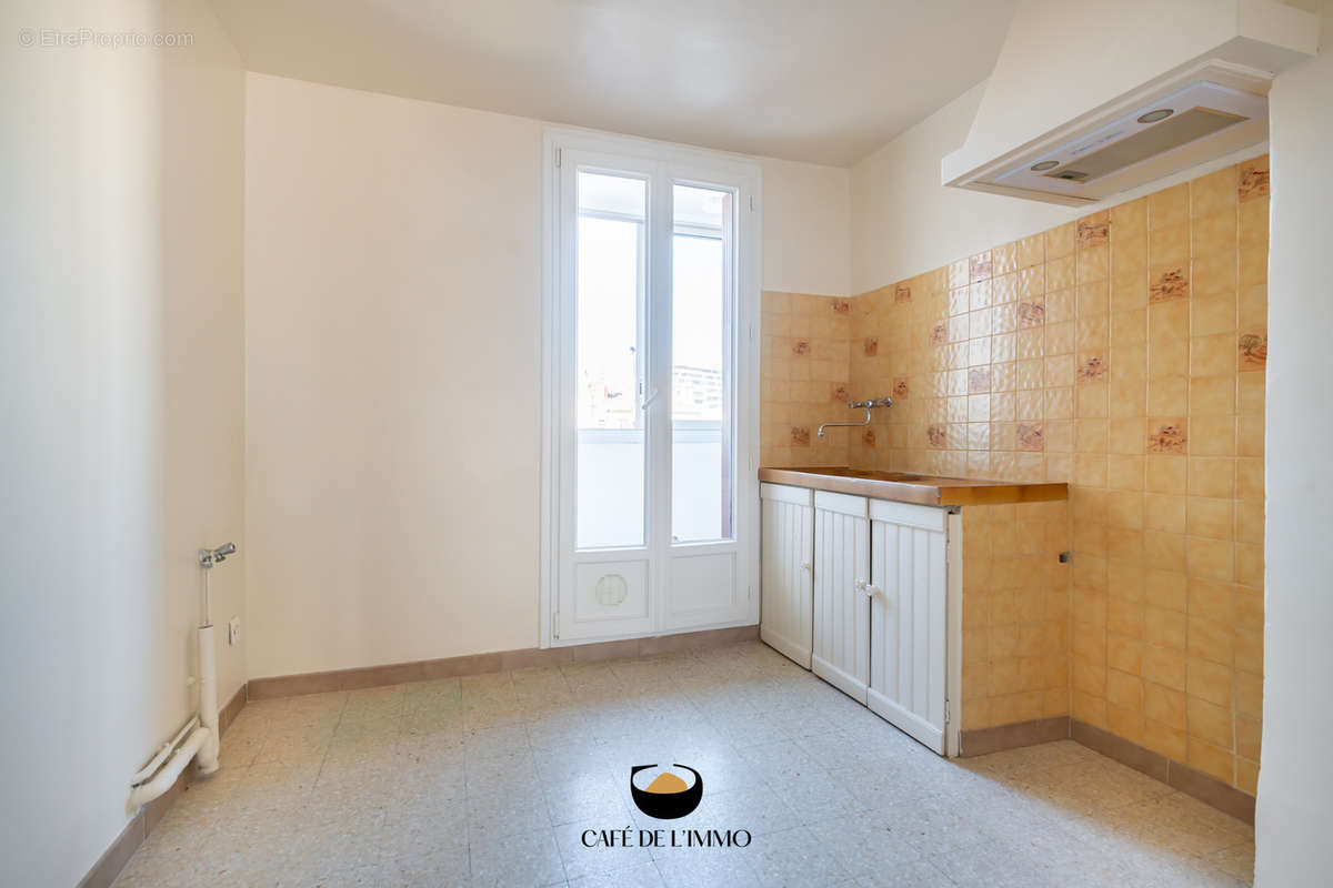 Appartement à MARSEILLE-8E