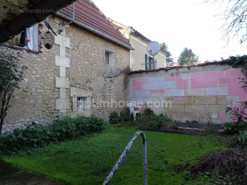 Maison à TOCANE-SAINT-APRE