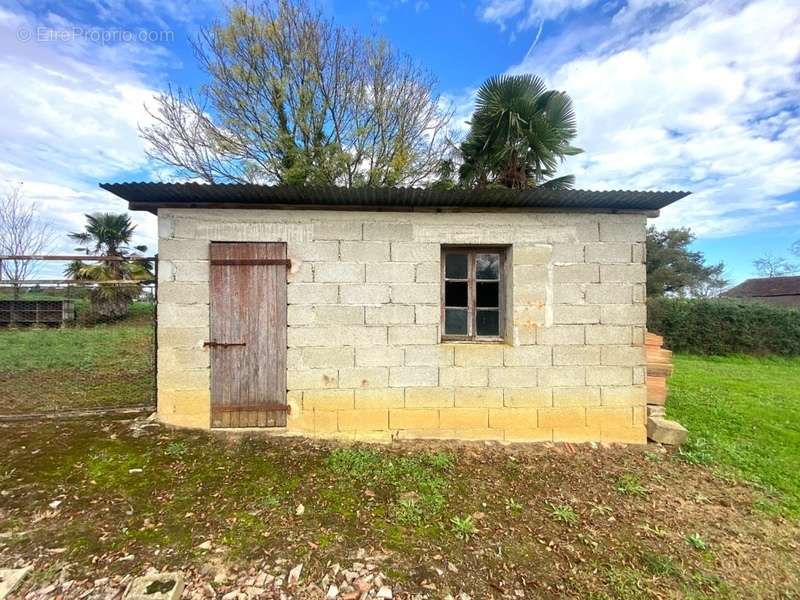 Maison à LE HOUGA