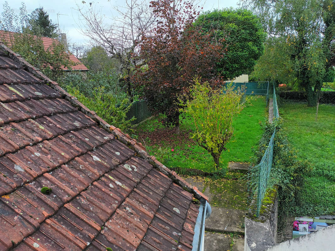 Maison à CHITRY-LES-MINES