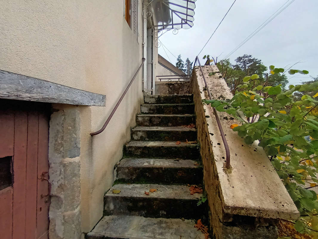 Maison à CHITRY-LES-MINES