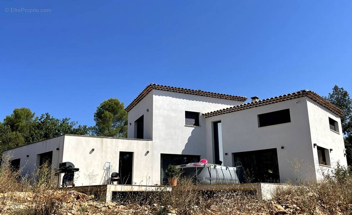 Maison à SAINT-MAXIMIN-LA-SAINTE-BAUME