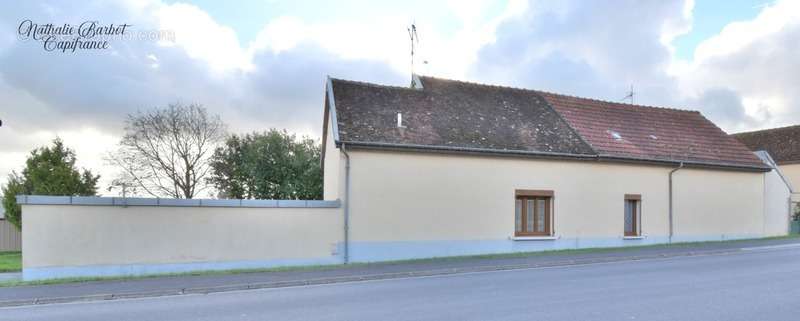 Maison à BARBONNE-FAYEL