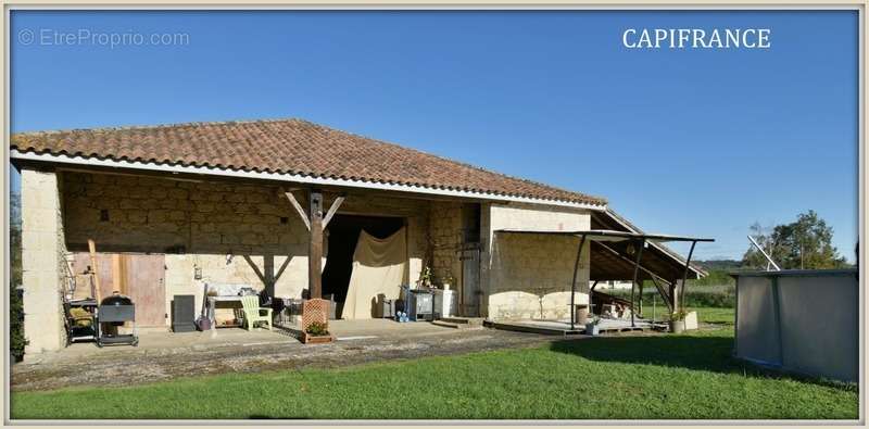 Maison à SAINT-PIERRE-DE-CLAIRAC