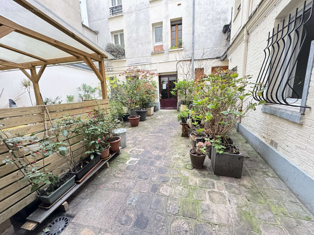 Appartement à PARIS-20E