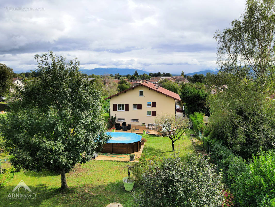 Maison à CROZET