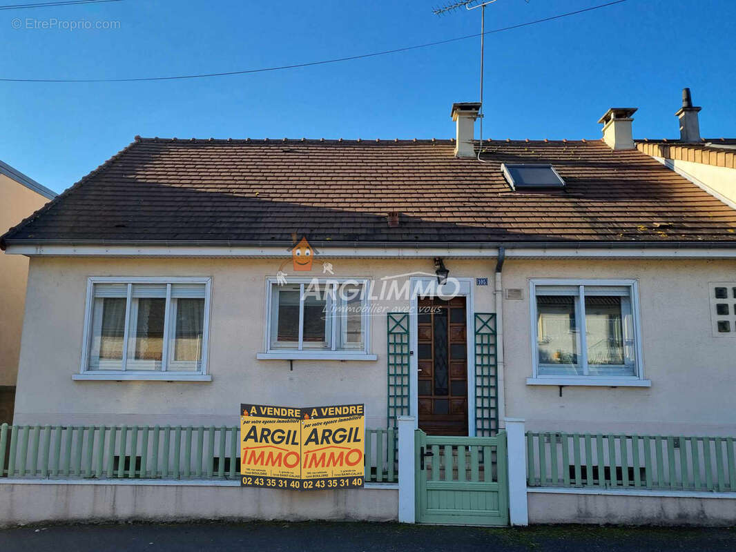 Maison à SAINT-CALAIS