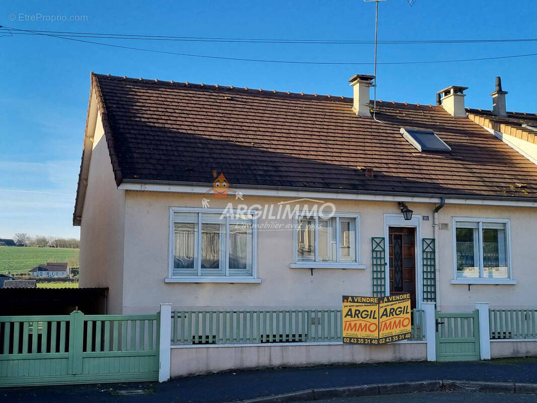 Maison à SAINT-CALAIS