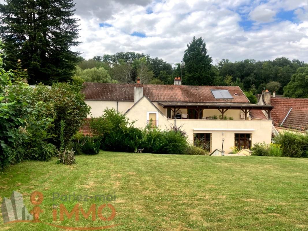 Maison à VEZELAY