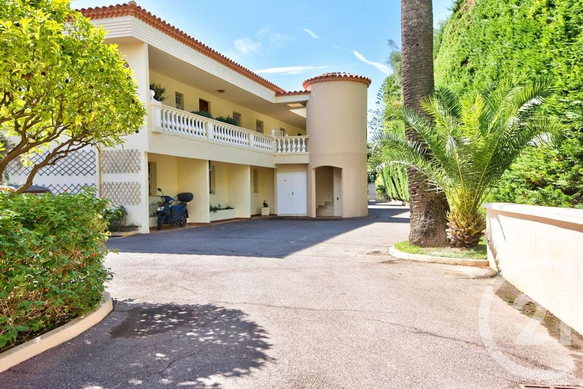 Appartement à BEAULIEU-SUR-MER