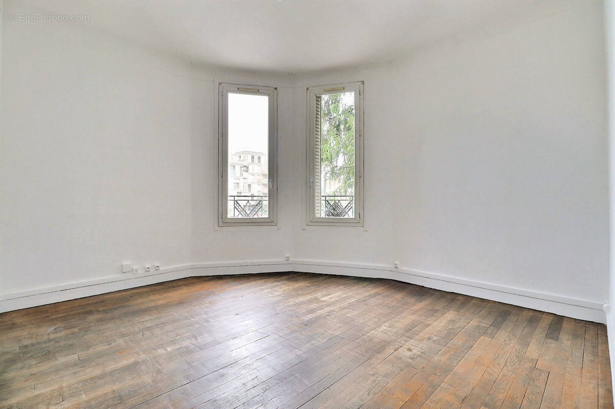 Appartement à AUBERVILLIERS