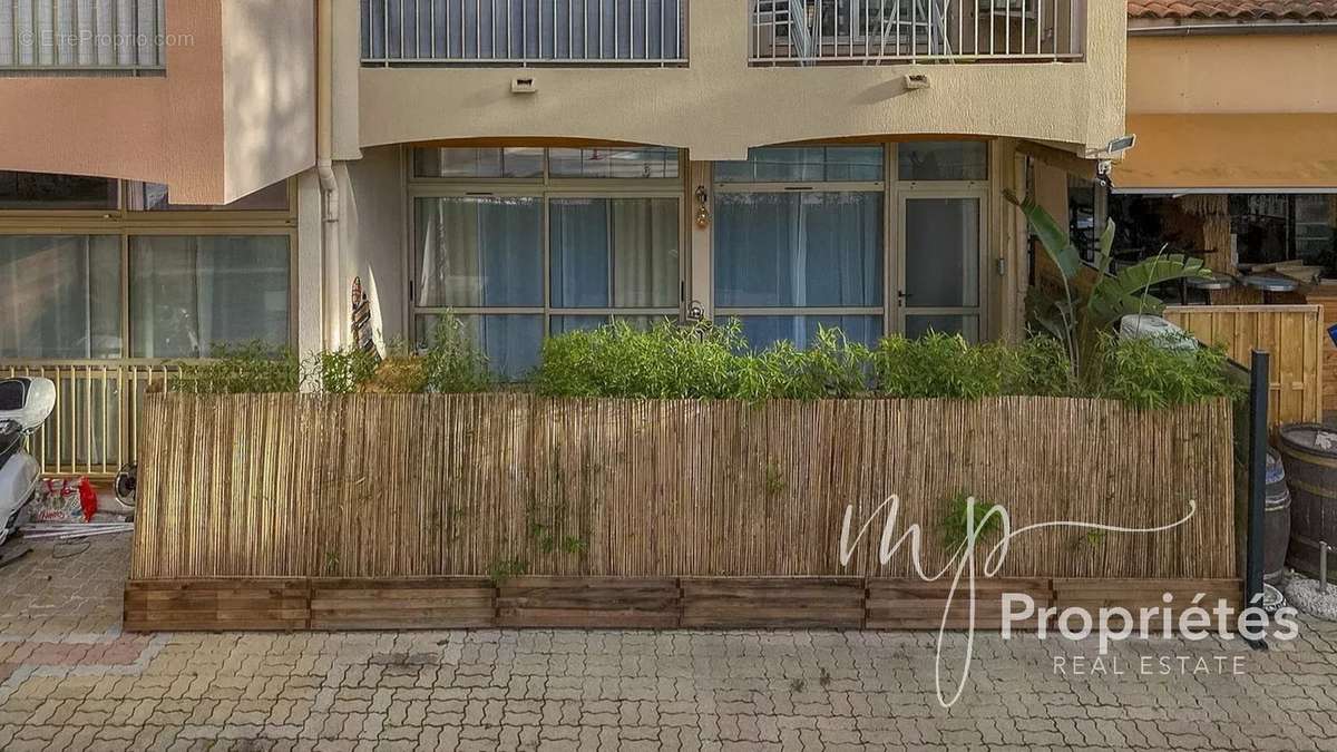 Appartement à SANARY-SUR-MER