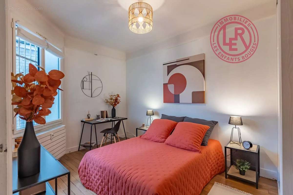 Appartement à PARIS-14E