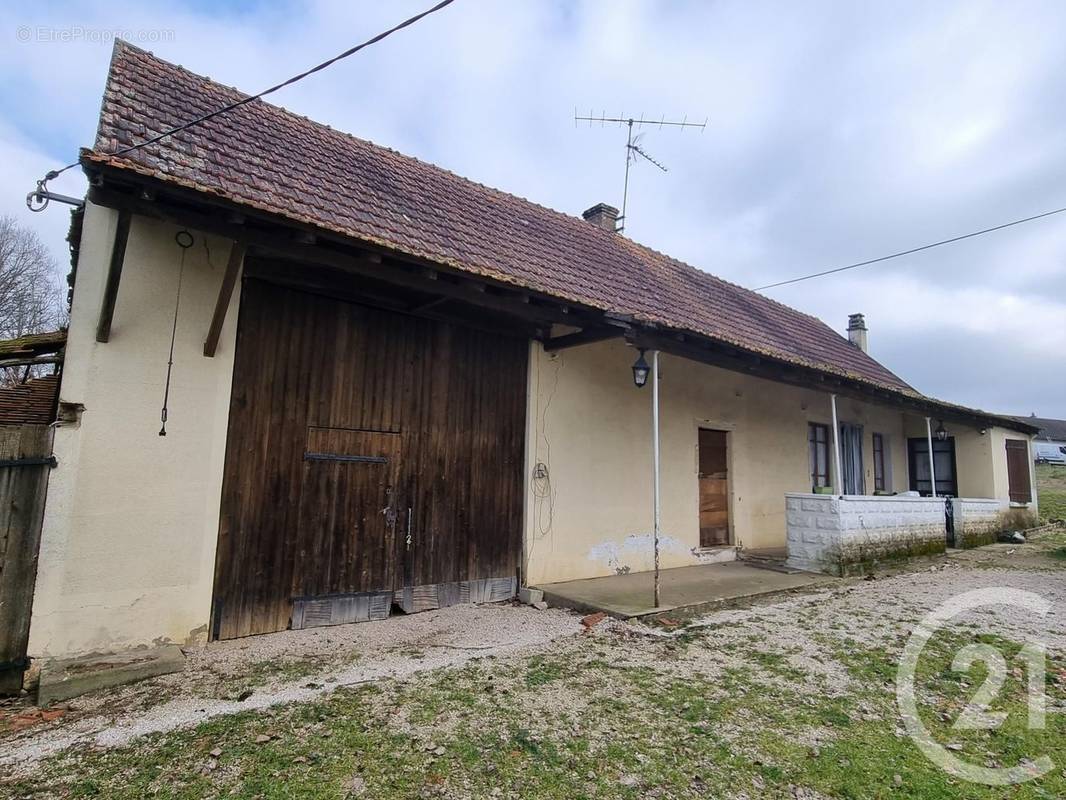 Maison à BRANGES