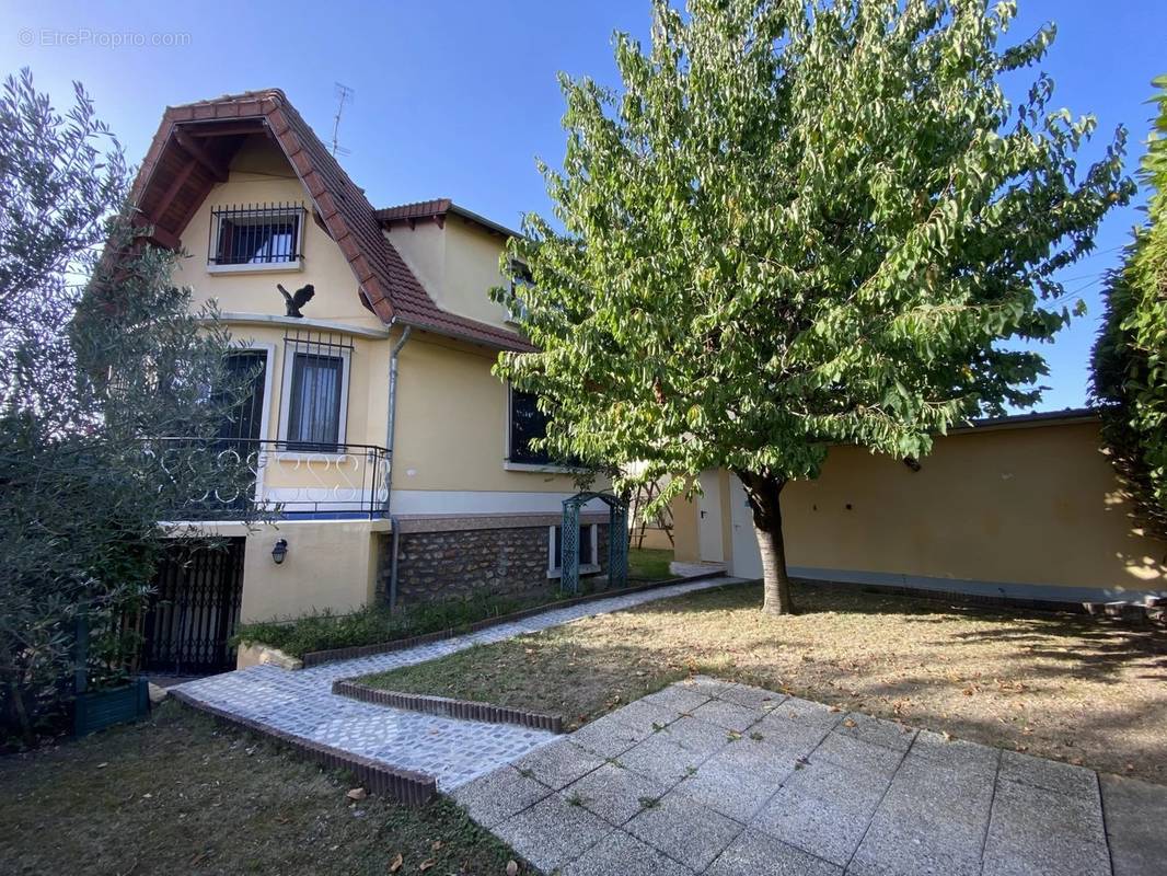 Maison à CHAMPIGNY-SUR-MARNE