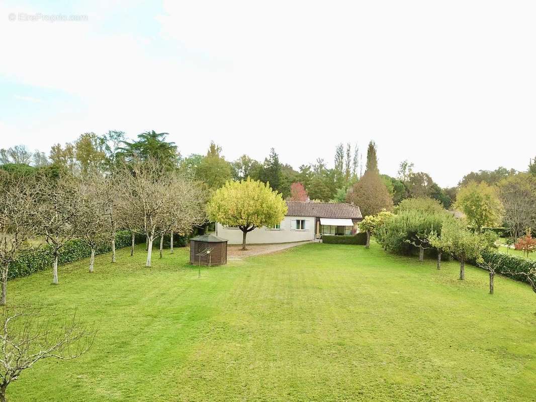 Maison à SAINTE-LIVRADE-SUR-LOT