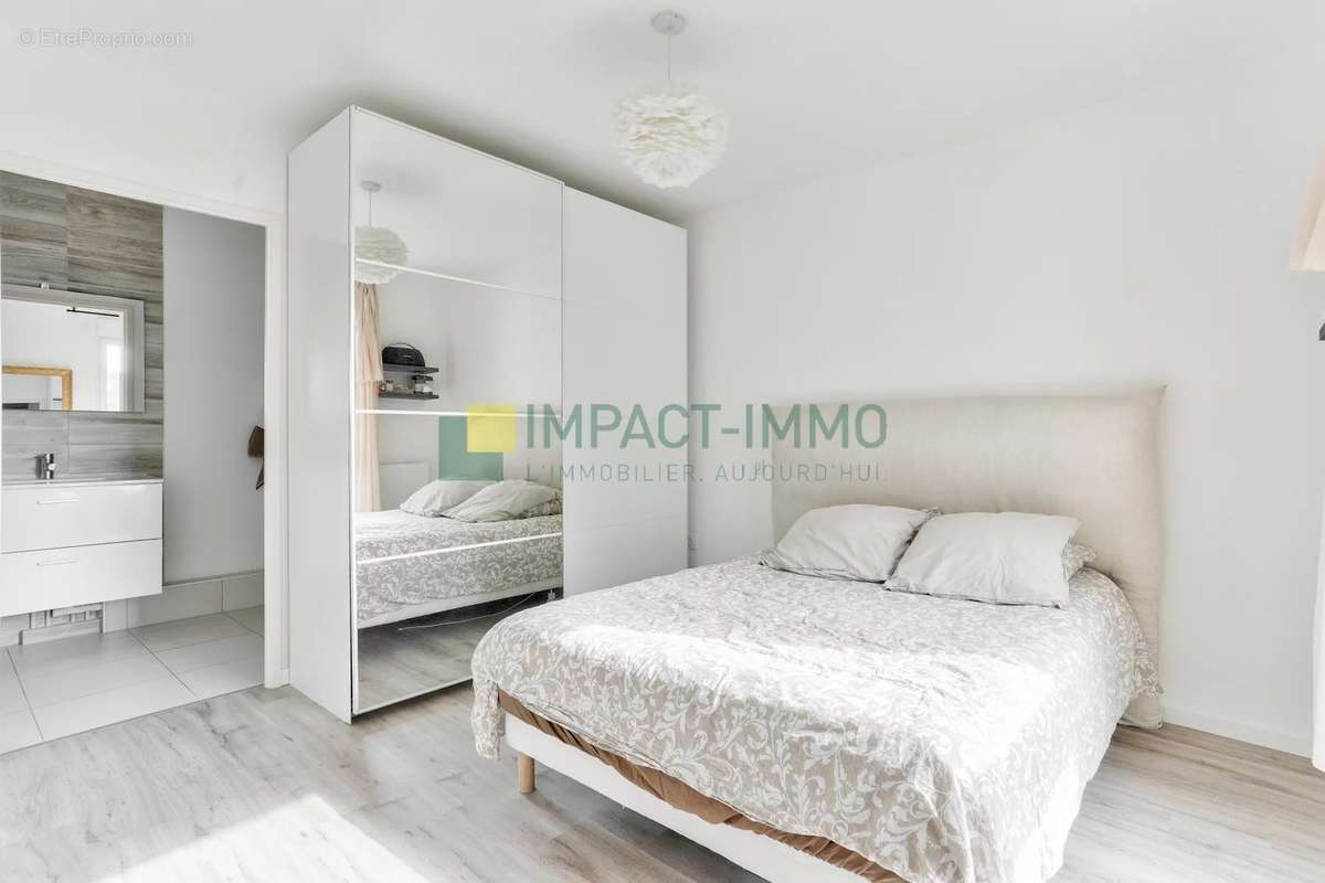 Appartement à ASNIERES-SUR-SEINE