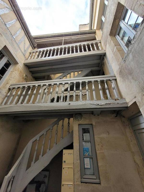   - Appartement à DIJON