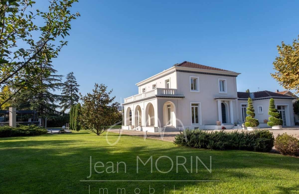 Maison à ROMANS-SUR-ISERE