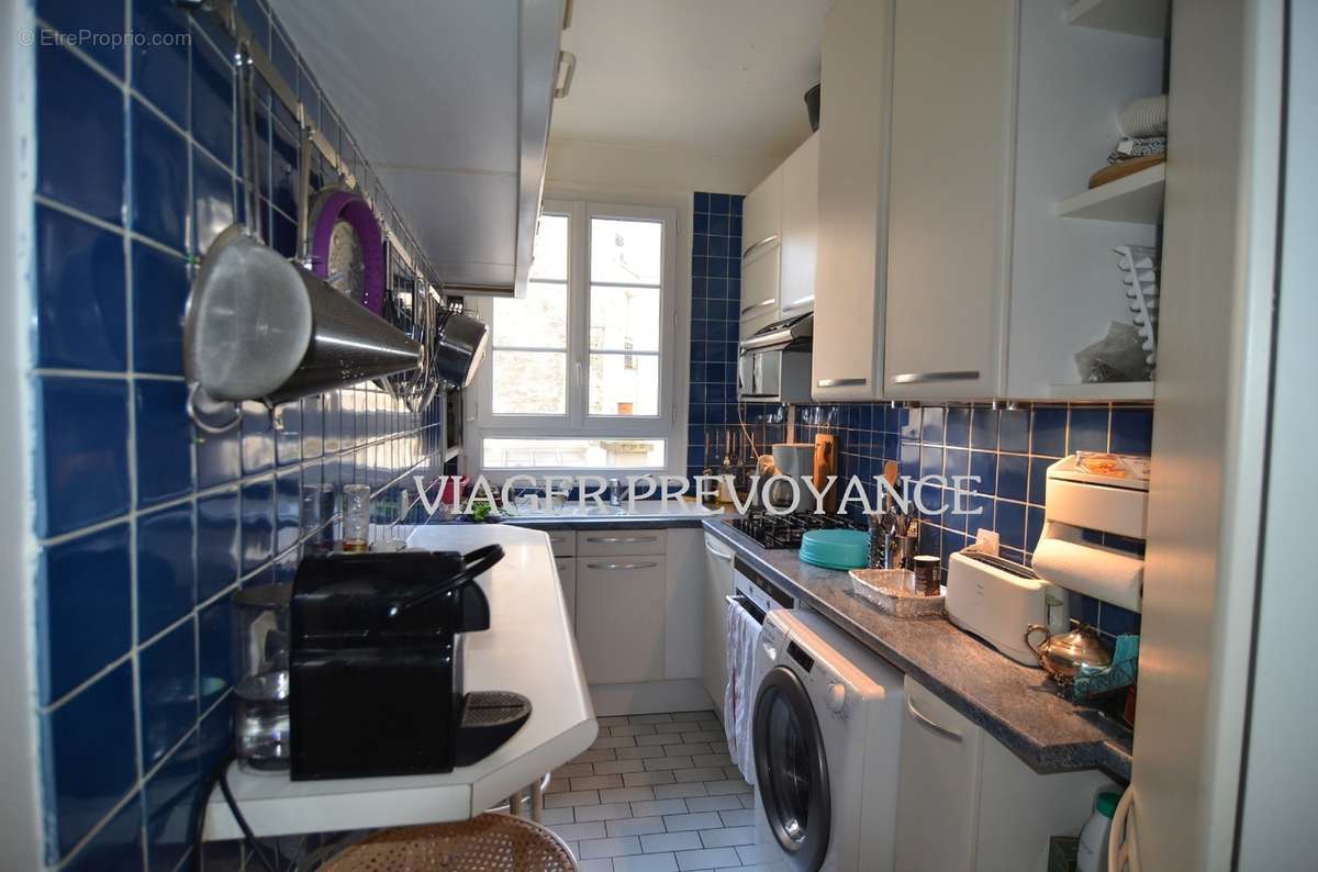 Appartement à NEUILLY-SUR-SEINE