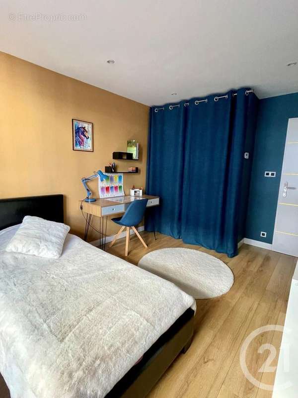 Appartement à MARSEILLE-4E