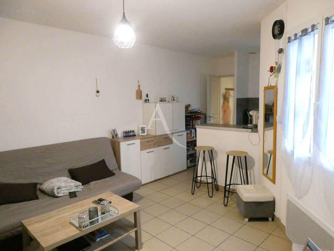 Appartement à LEZIGNAN-CORBIERES