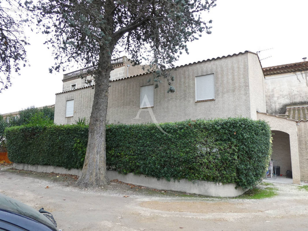 Appartement à LEZIGNAN-CORBIERES