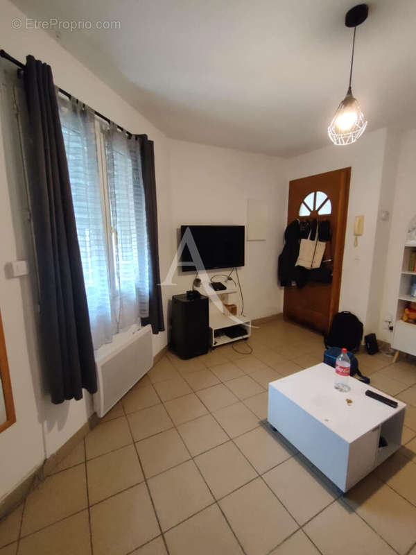 Appartement à LEZIGNAN-CORBIERES