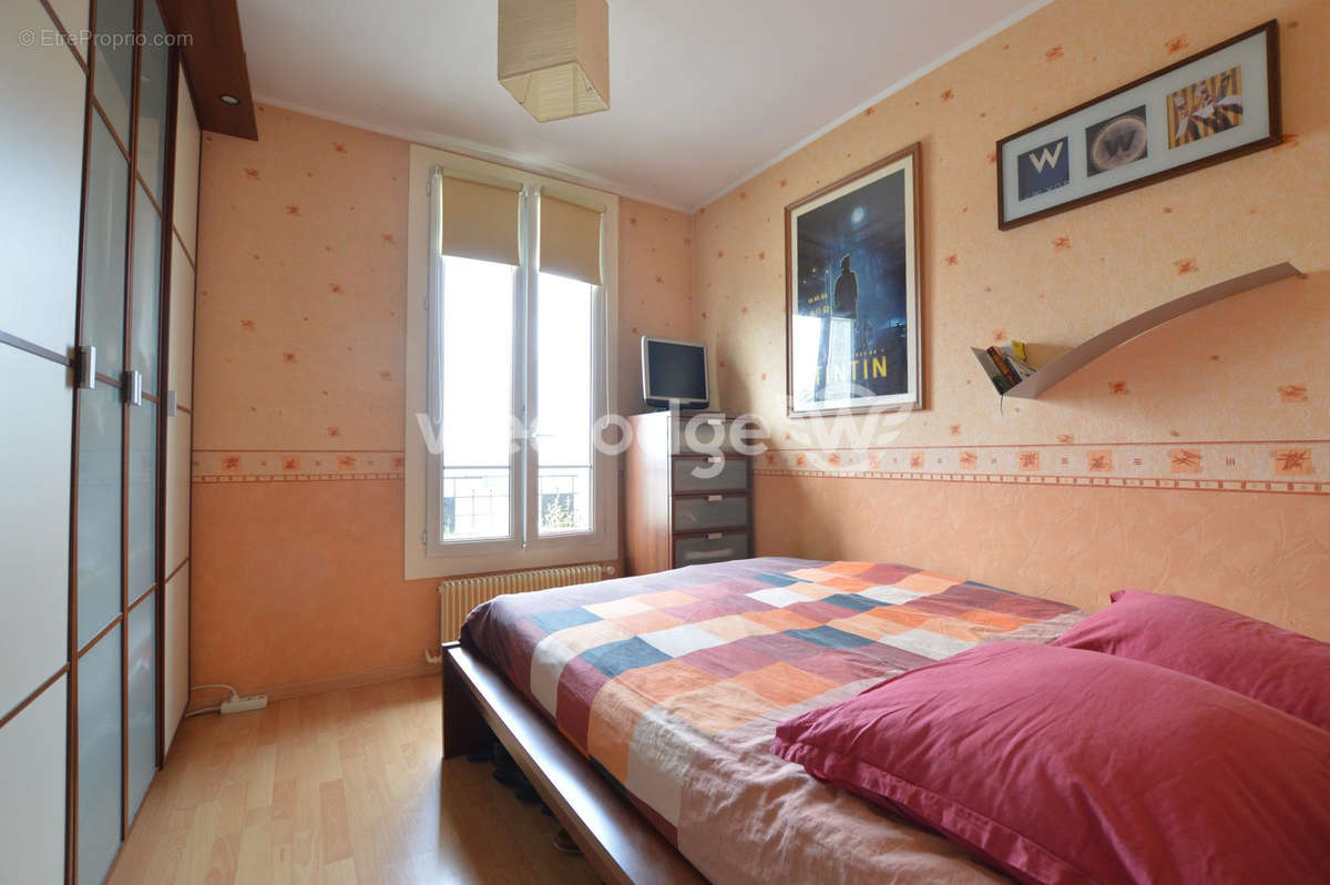 Appartement à SARTROUVILLE