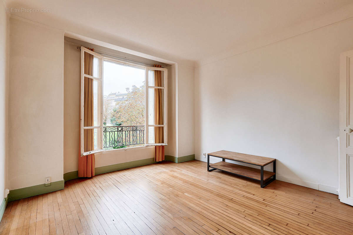 Appartement à COLOMBES