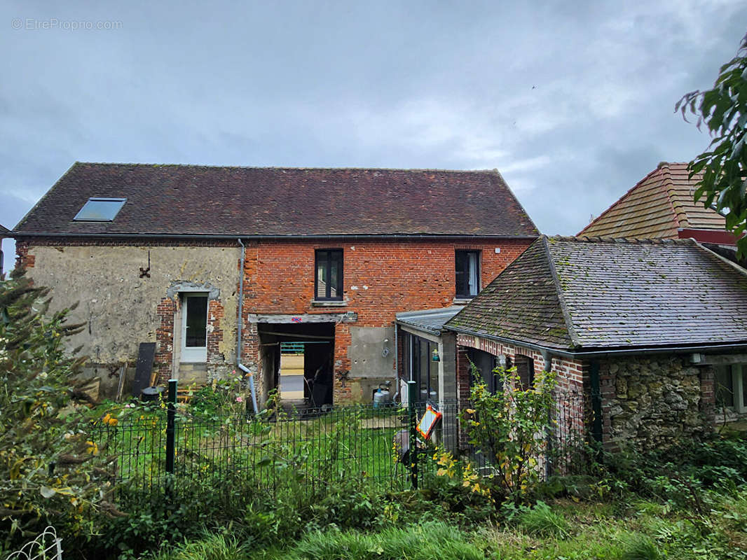 Maison à SAINT-SULPICE