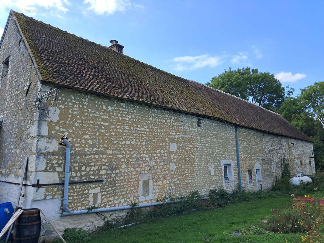 Maison à THIRON-GARDAIS