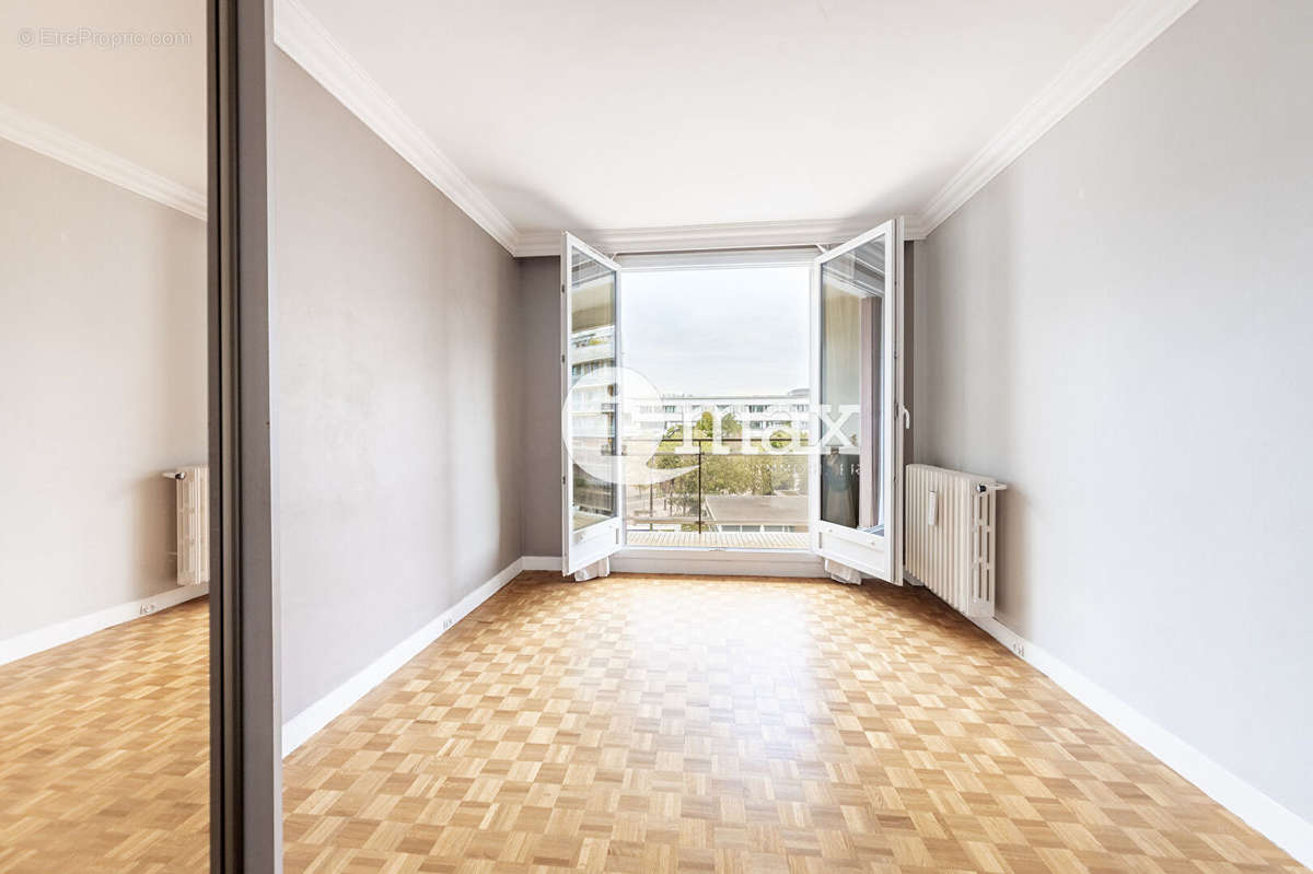 Appartement à LEVALLOIS-PERRET