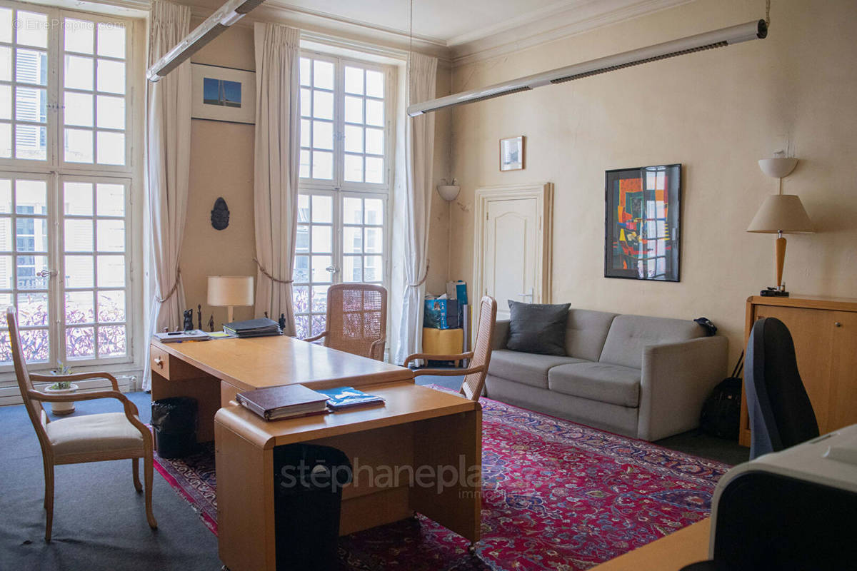 Appartement à PARIS-4E