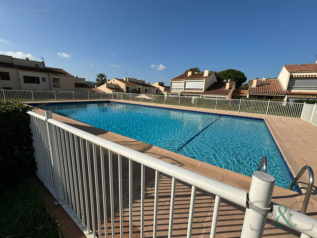 Appartement à BORMES-LES-MIMOSAS