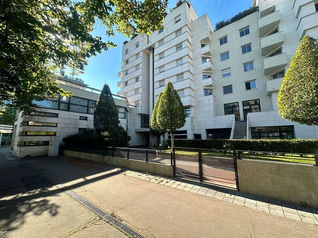 Appartement à MONTIGNY-LE-BRETONNEUX