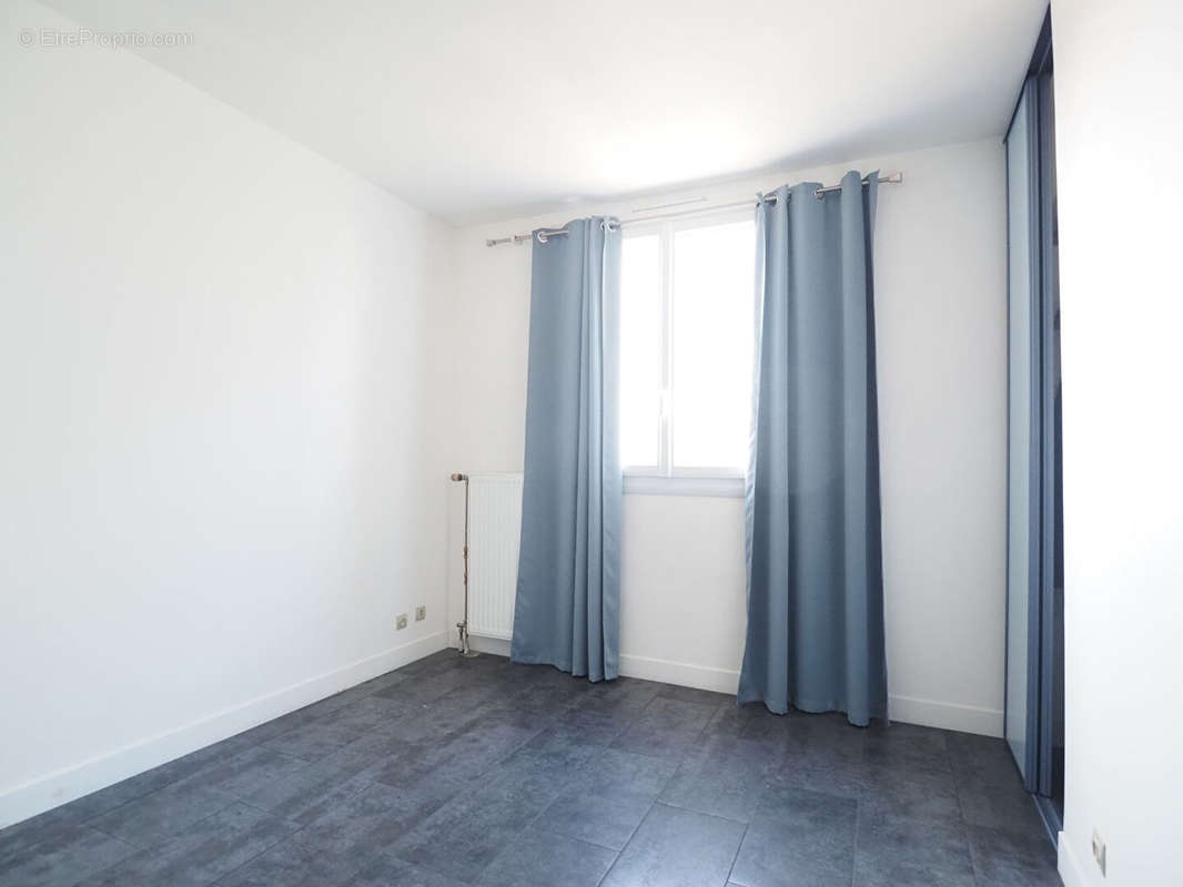 Appartement à MONTIGNY-LE-BRETONNEUX