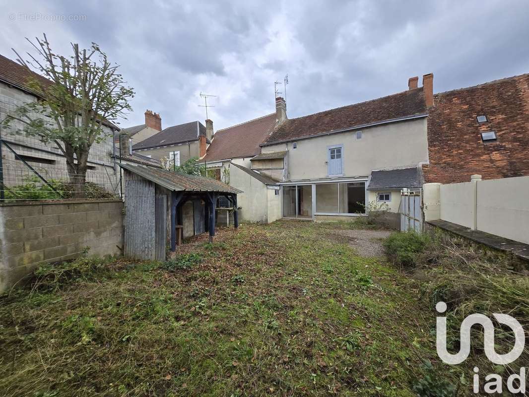 Photo 5 - Maison à SAINT-DENIS-DE-JOUHET